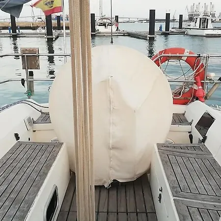 Boat-apartamento Flotante Cadiz.. La Juanita Arroyo 船上ホテル *