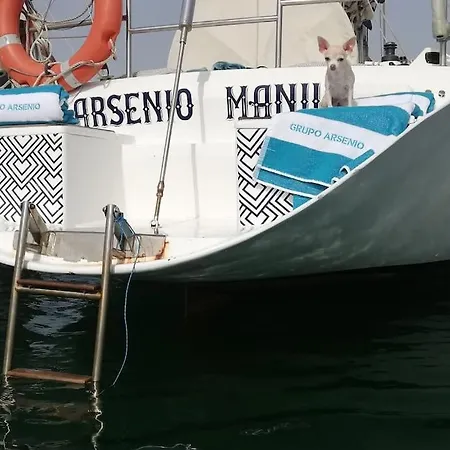 Boat-apartamento Flotante Cadiz.. La Juanita Arroyo * カディス